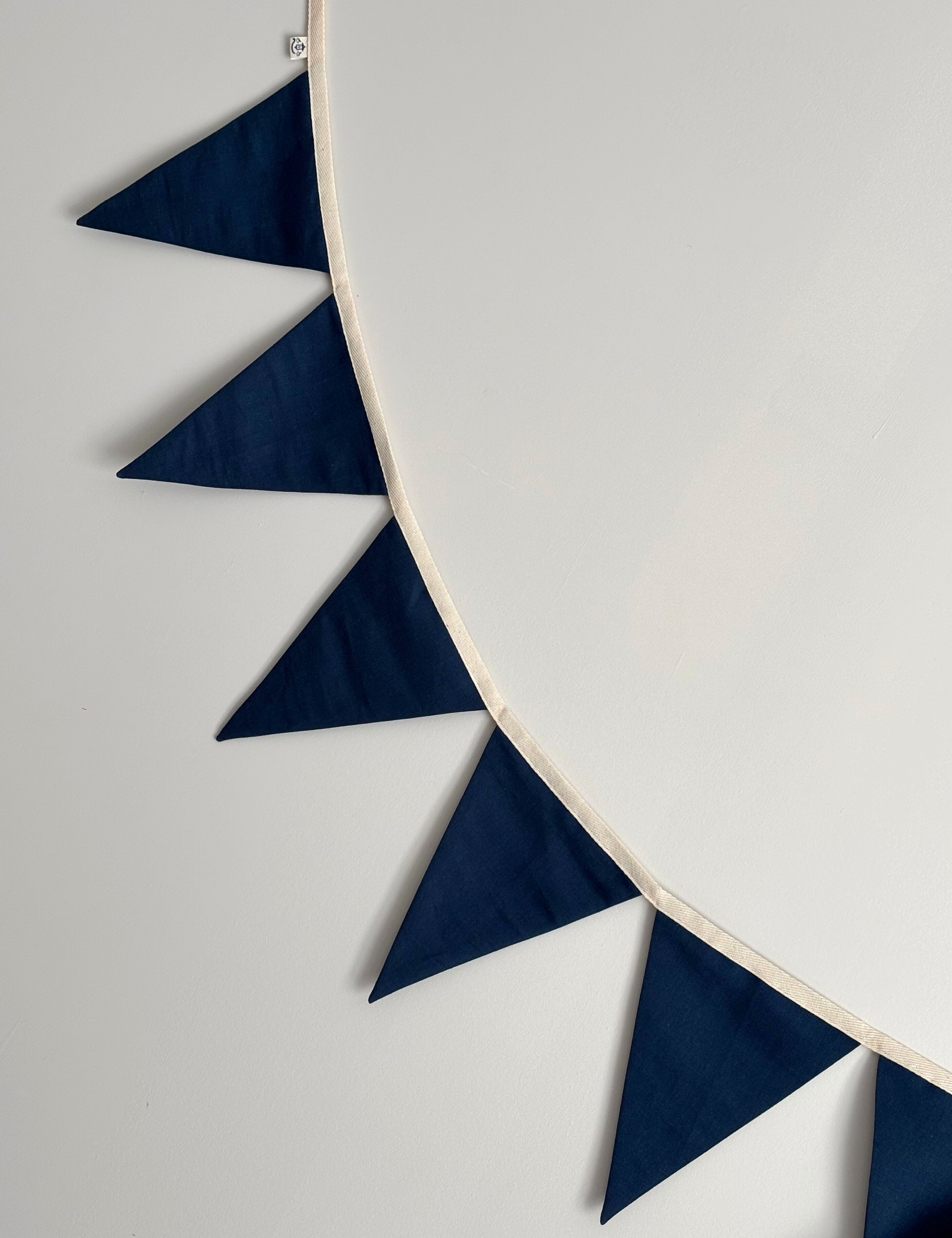 Classic Flag Garland - Royale