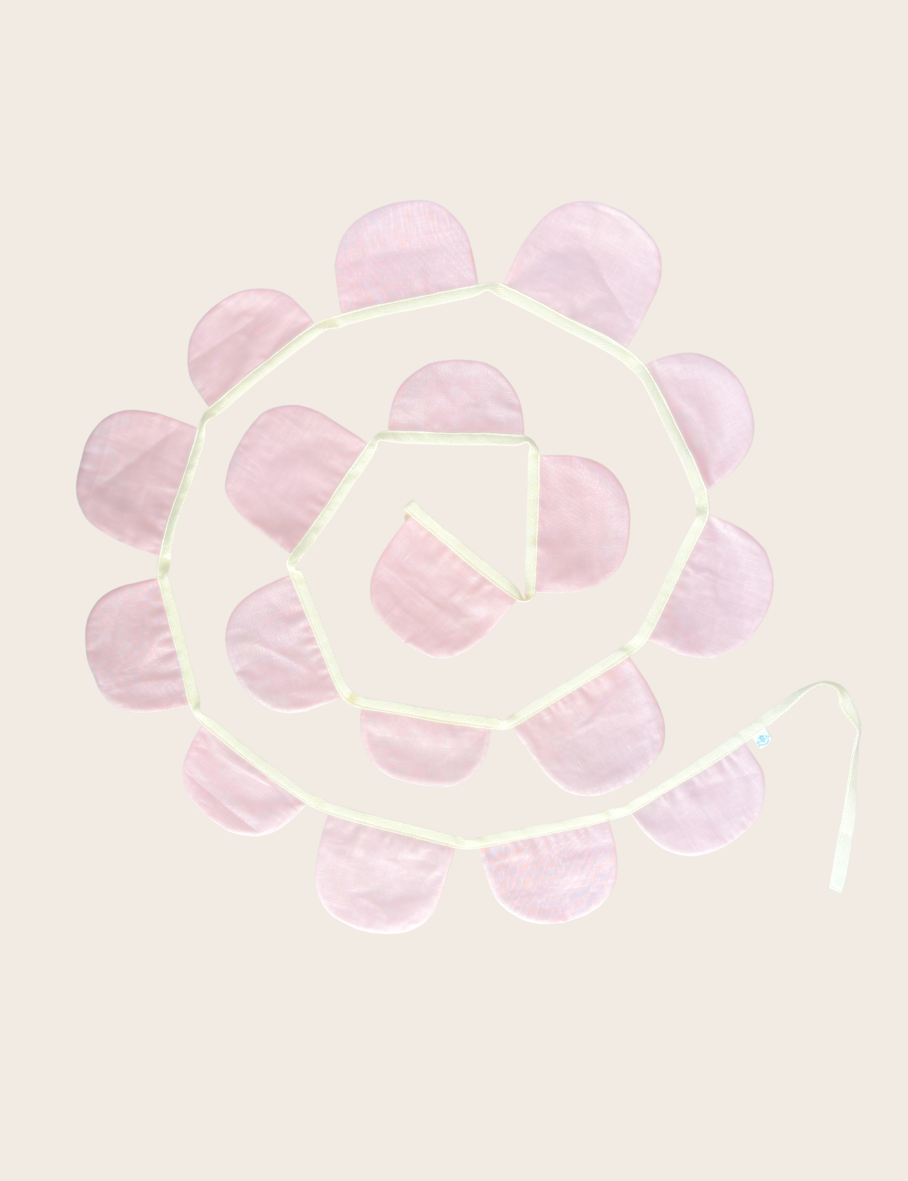 Scallop Garland - Ballet